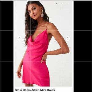 Pink chain link dress 🔥